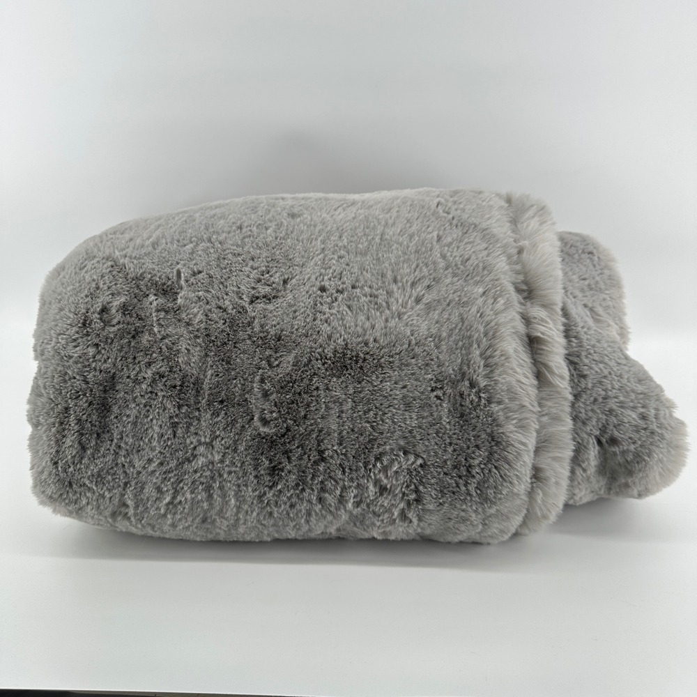 Tahari Grey Faux Fur Plush Throw Blanket Soft Cozy Home Decor 68"x50"